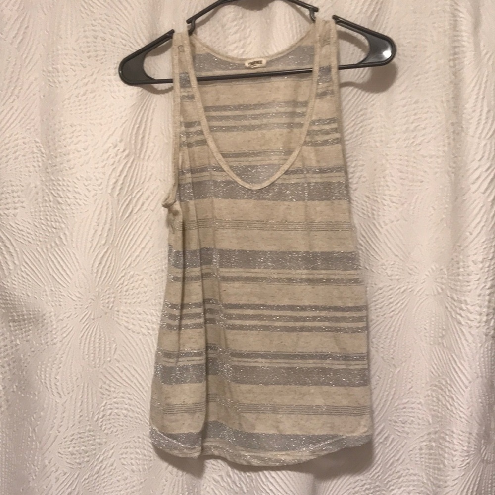 L’AGENCE tank top. Large.